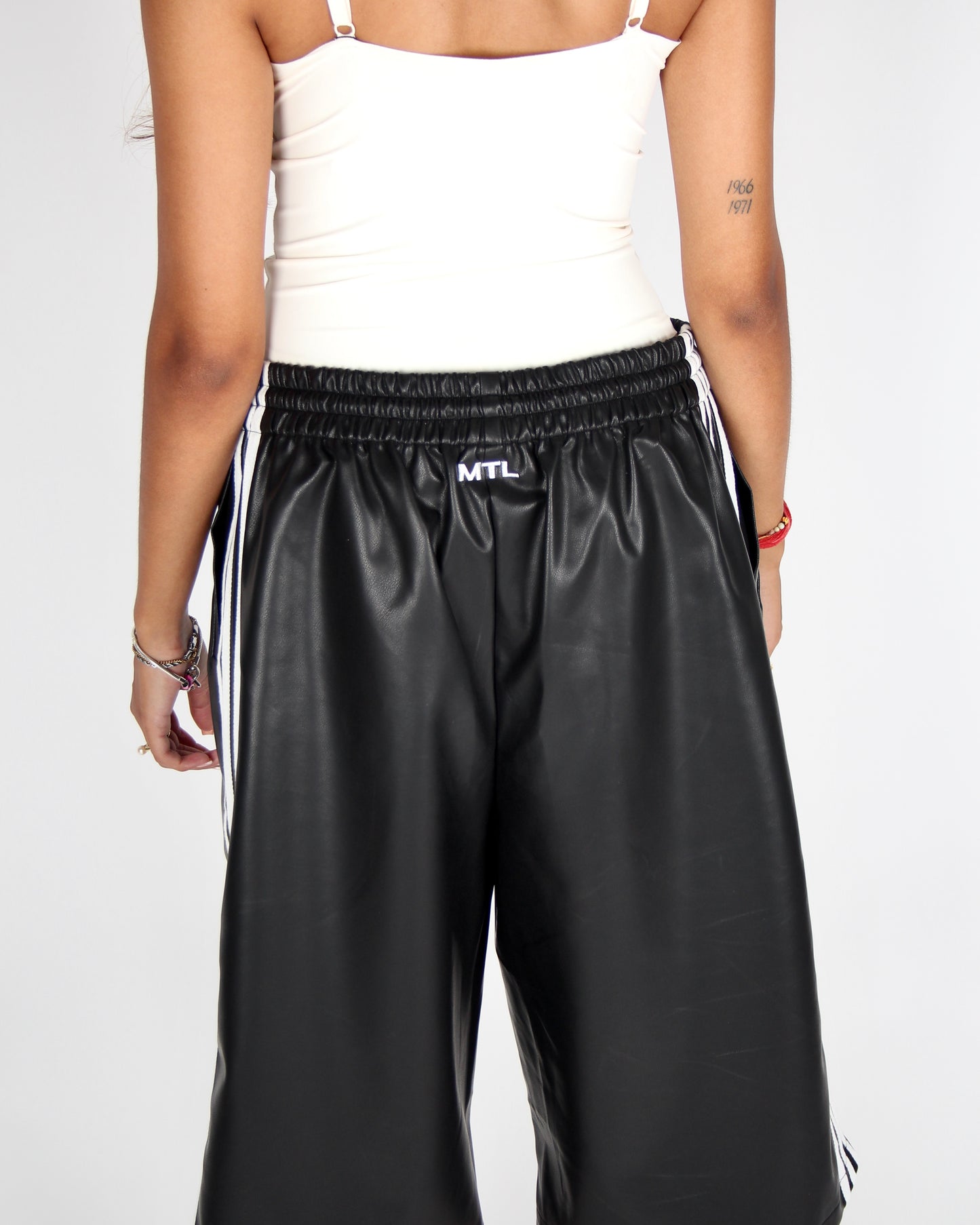MTL Bri Shorts Black
