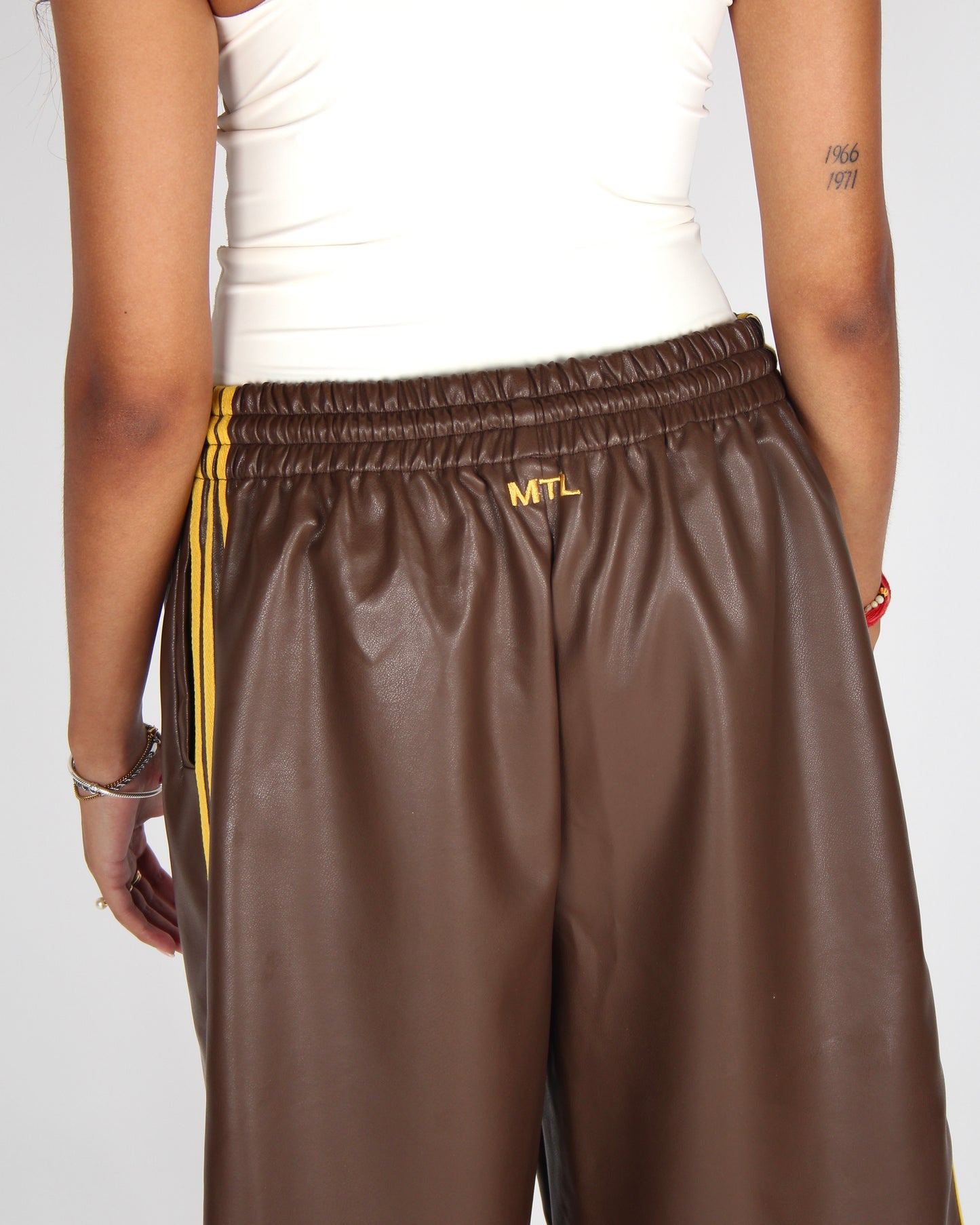 MTL Bri Shorts Brown