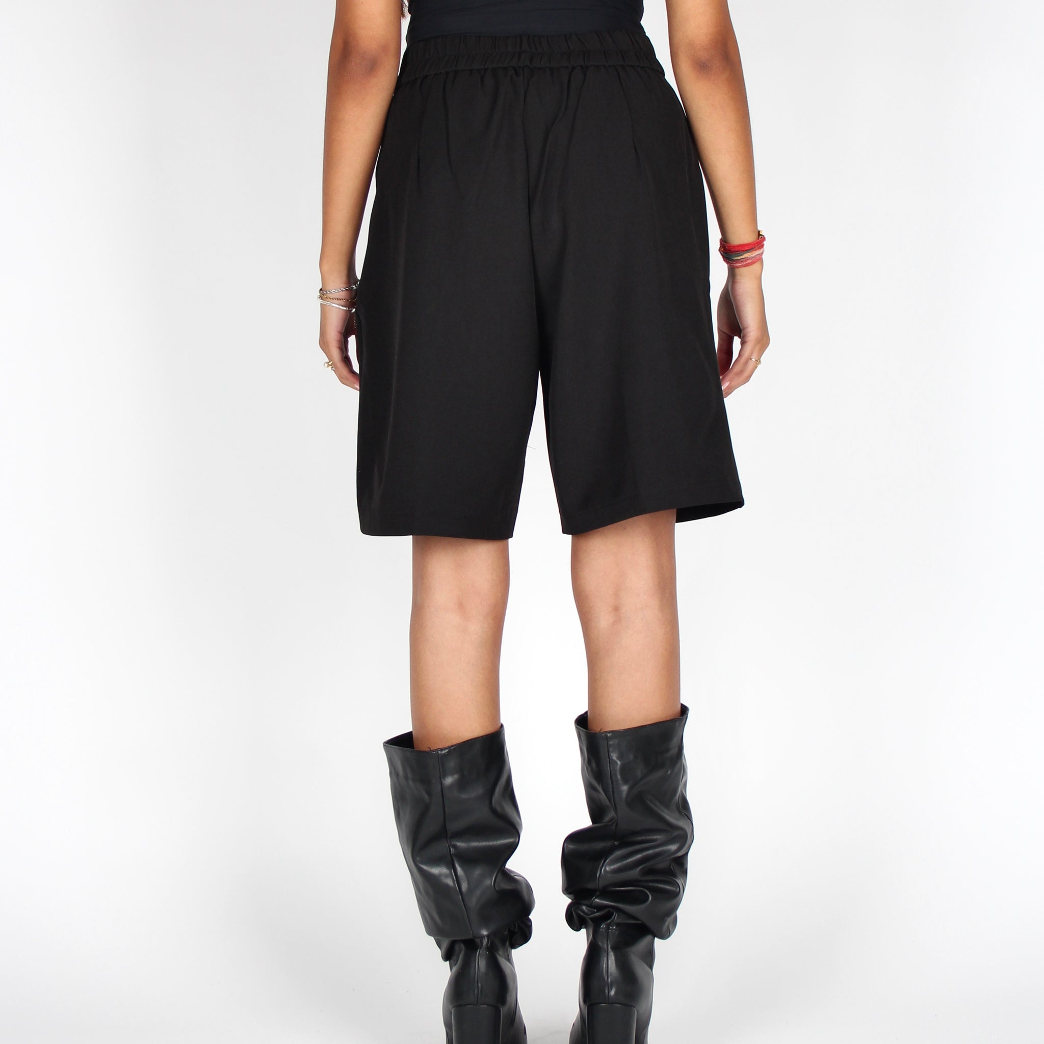 Auri Shorts Black