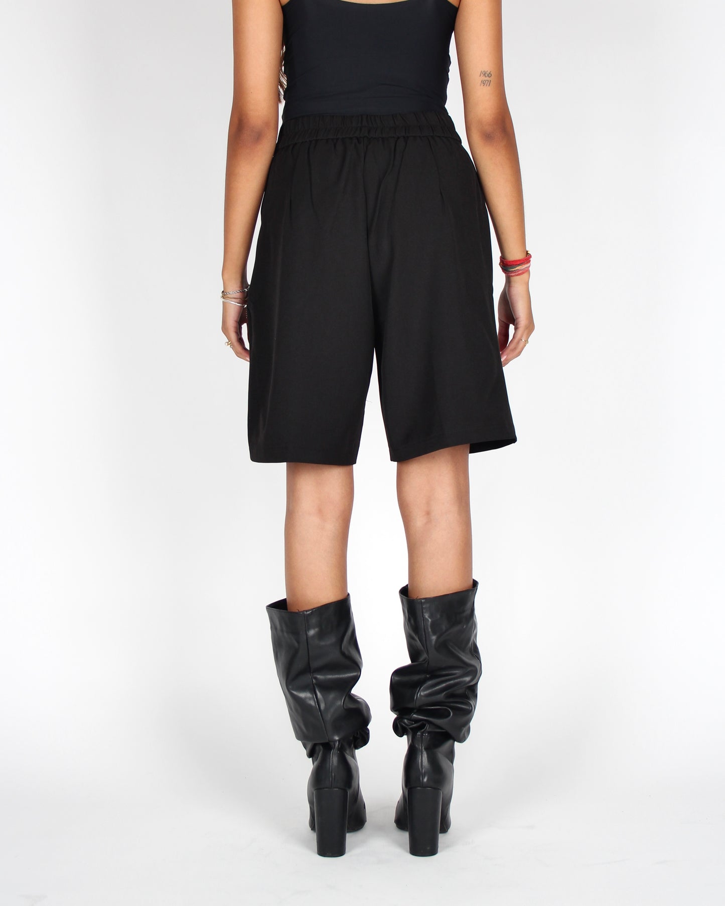 Auri Shorts Black