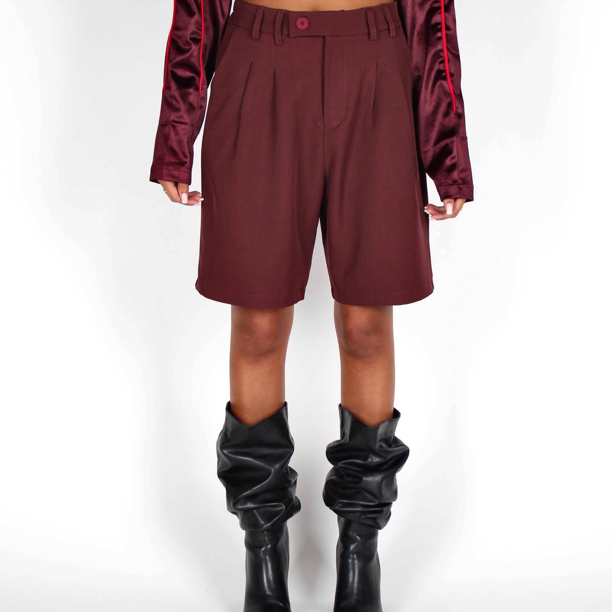 Auri Shorts Burgundy