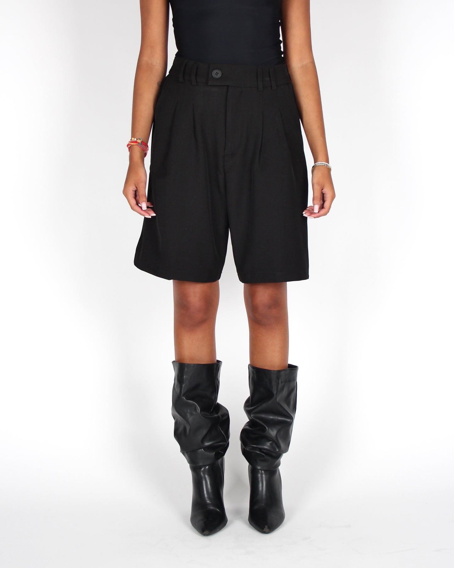 Auri Shorts Black